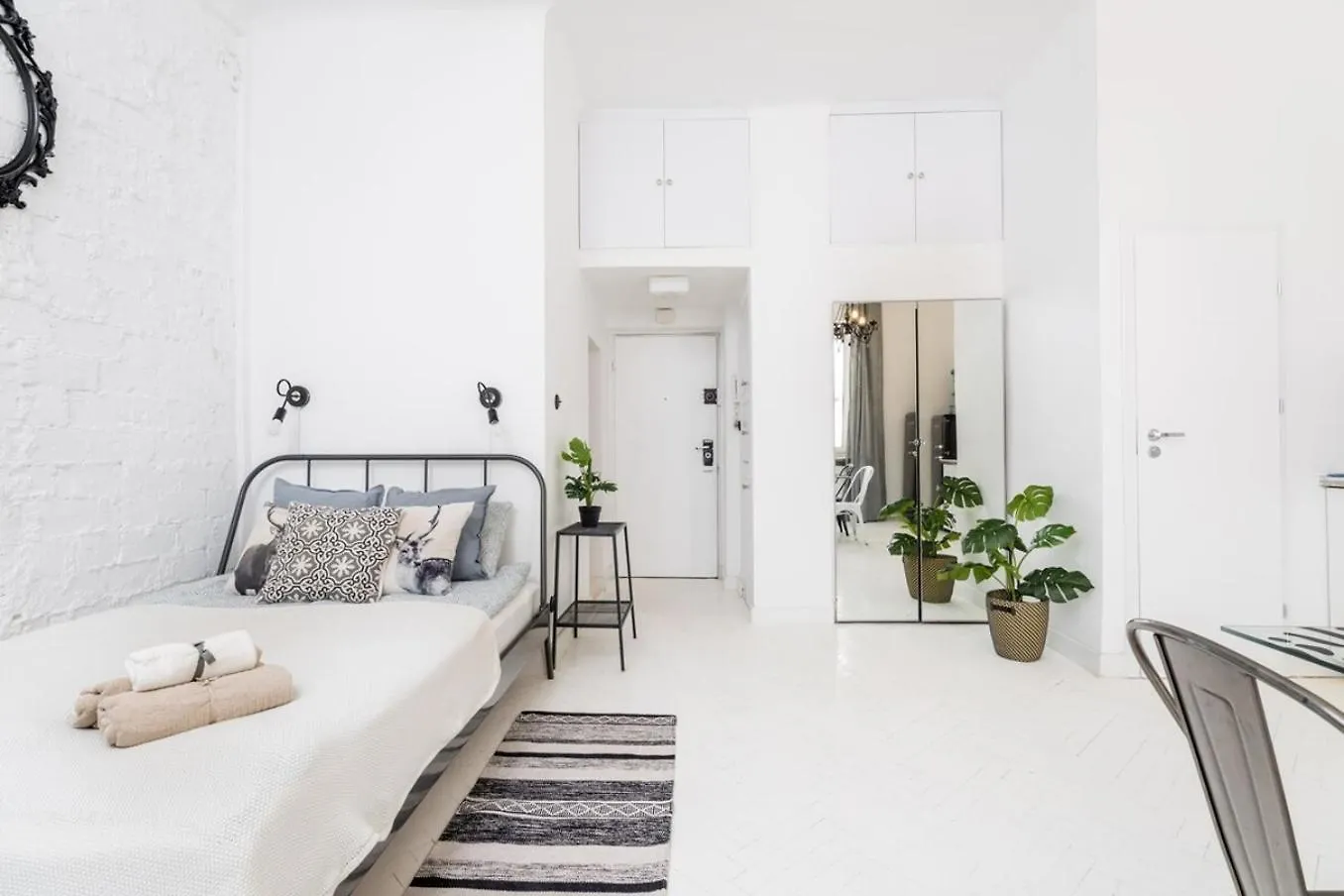 Honeydew Apartment City Center Варшава
